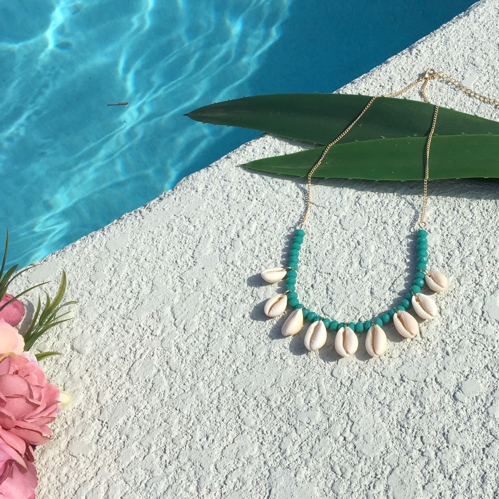 🌸 Boho shell and turquoise bead necklace - Picture 5 of 5